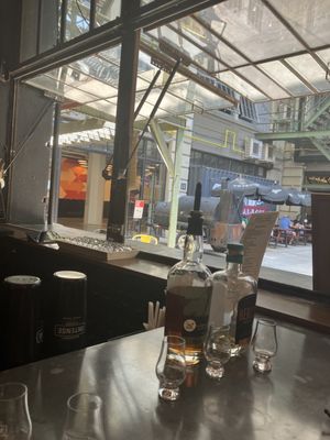 Barrow’s Intense NY Tasting Room by null