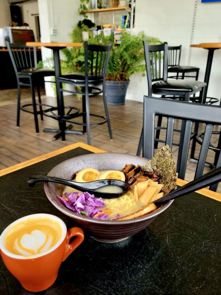 Three Crowns Coffee Logo