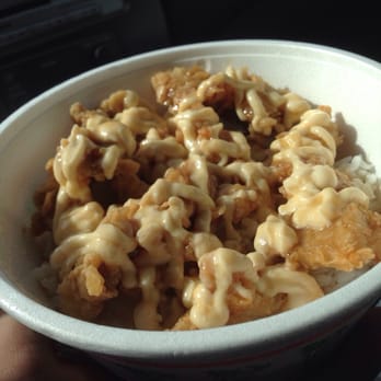 Itchy Butt - 6 dollah fried chicken bowl: YUM - Korean Near Me - Honolulu, Hawaii