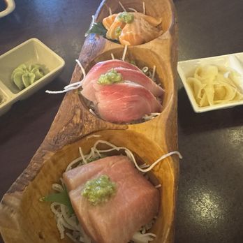 Tomodachi Sushi - Simi Valley - Triple belly sashimi special - Sushi Bars Near Me - Simi Valley, California Tomodachi Sushi - Simi Valley - Triple belly sashimi special - Sushi Bars Near Me - Simi Valley, California