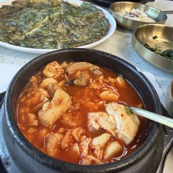 Mindeulle - Spicy Tofu Stew - Korean Near Me - Buena Park, California