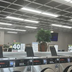 King's Laundromat - Machine options for different load sizes.