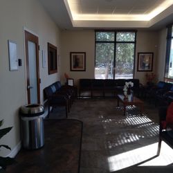 MD Now Urgent Care - Waiting area
