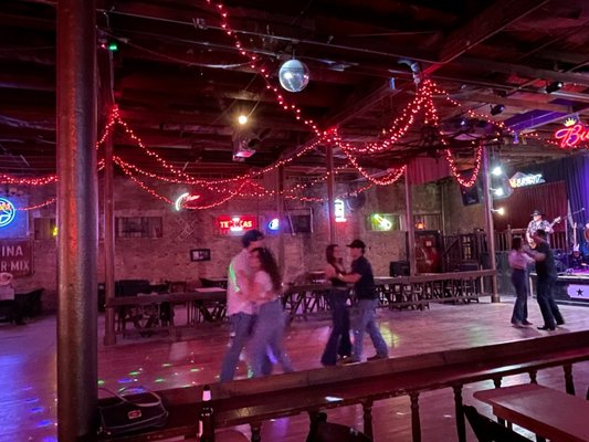 Coupland Dancehall by null