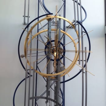 Fassbind Hôtels - Hôtel Cornavin - Beautiful clock on 8th floor - Hotels Near Me - Geneva, GE