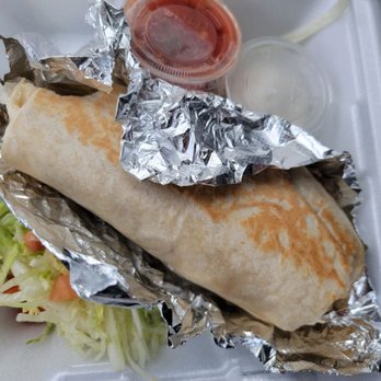 El Pig's Butt Bar-B-Q - Breakfast burrito with sides of lettuce, tomato, salsa, and sour cream - Barbeque Near Me - Kewaskum, Wisconsin El Pig's Butt Bar-B-Q - Breakfast burrito with sides of lettuce, tomato, salsa, and sour cream - Barbeque Near Me - Kewaskum, Wisconsin