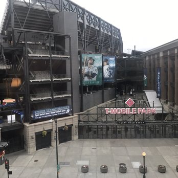 Silver Cloud Hotel - Seattle Stadium - View from our room. - Hotels Near Me - Seattle, Washington Silver Cloud Hotel - Seattle Stadium - View from our room. - Hotels Near Me - Seattle, Washington