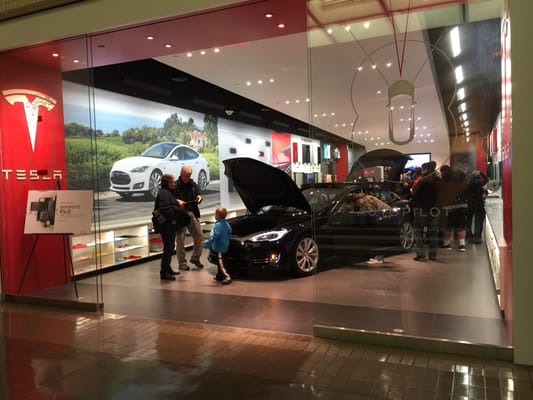 Tesla Dallas TESLA MOTORS - NORTHPARK - Updated July 2026 - 15 Photos & 30 Reviews ...