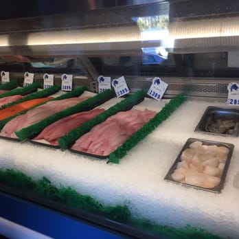 Encinitas Fish Shop - Great selection of fresh seafood to take home and make yourself! - Seafood Near Me - Encinitas, California