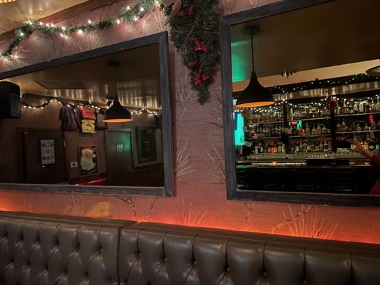 Estelle's Cafe & Lounge by null