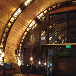 Cheverry - Lindo lugar, buenas cervezas, lo demás no se.