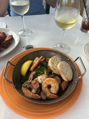 Mine Oyster by null
