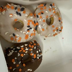 The Crazy Bakery - Seasonal fall donuts