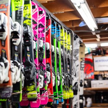 The Ski House - Ski & Snowboard Shops Near Me - Somerset, Massachusetts