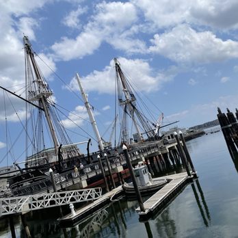USS Constitution - Landmarks & Historical Buildings Near Me - Boston, Massachusetts