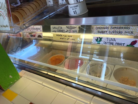 Nieves Cinco de Mayo by null