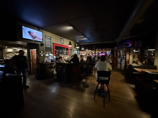 East Glisan Pizza Lounge by null