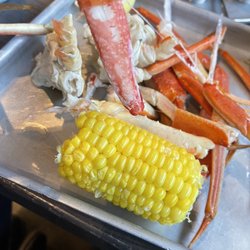 Shuckin' Shack Oyster Bar - Perfect crab legs!
