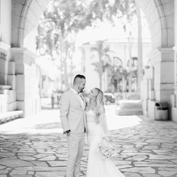 Jonah and Lindsay - Session Photography Near Me