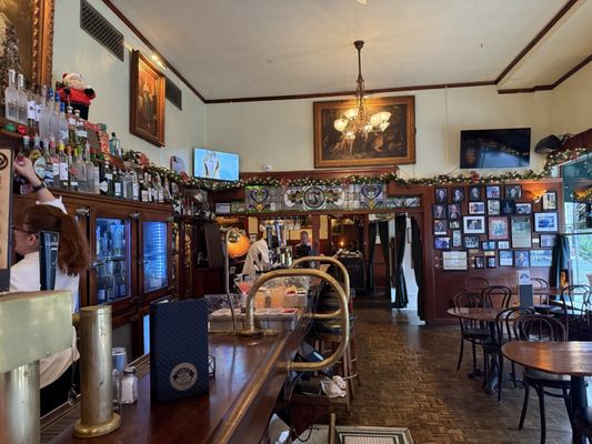 Jake's Famous Crawfish by null