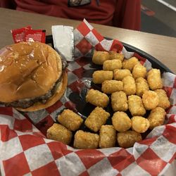 Gaslight Pizza & Grill - Cheeseburger and tots