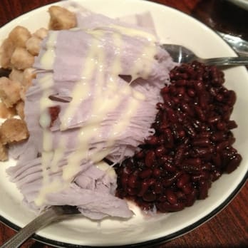 Sidestreet Pho - Taro shaved ice with taro and azuki beans - Vietnamese Near Me - Alameda, California