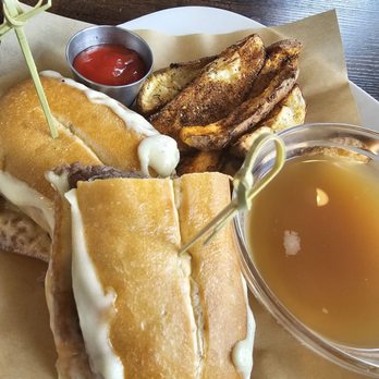 Bistro 562 & Coffee House - French dip and wedges - Coffee & Tea Near Me - Gallatin, Tennessee