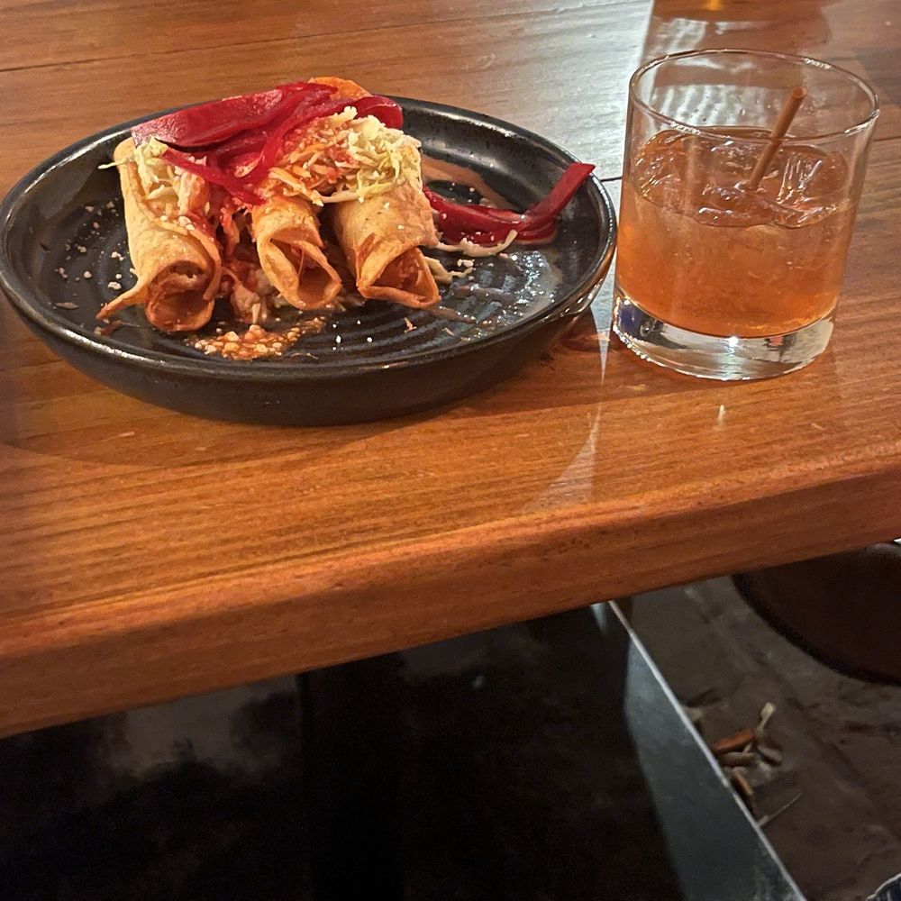 Oak & Ale  - Honduran tacos - Wine Bars Near Me - New Orleans, Louisiana