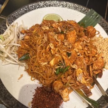 Siam Thai Eatery - Pad Thai - Thai Near Me - Chicago, Illinois