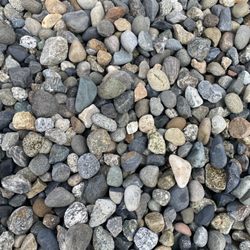 Cates Park - Larger pebbles near the water