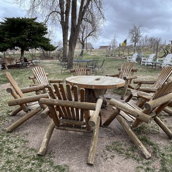 Carlson Vineyards - Wineries Near Me - Palisade, Colorado