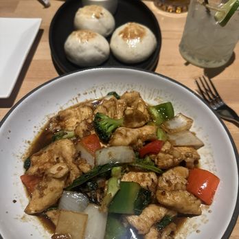 Freshido Bar & Kitchen - Basil chicken and Bao buns - Asian Fusion Near Me - Harrisburg, Pennsylvania Freshido Bar & Kitchen - Basil chicken and Bao buns - Asian Fusion Near Me - Harrisburg, Pennsylvania