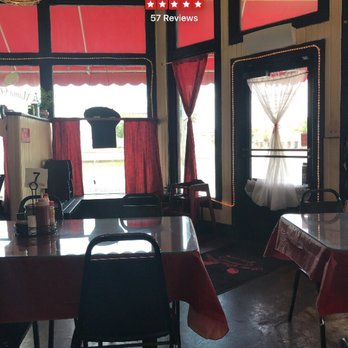 Mama Reta's Kitchen - Small town restaurant - Soul Food Near Me - Lake Charles, Louisiana