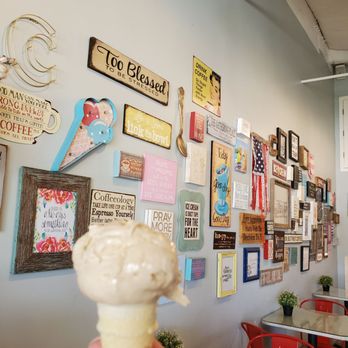 Callahan's Coffee & Cones - Cool wall art - Coffee & Tea Near Me - Discovery Bay, California