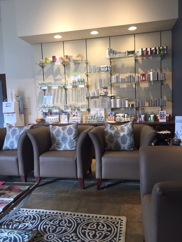 Hand And Stone Pompton Lakes