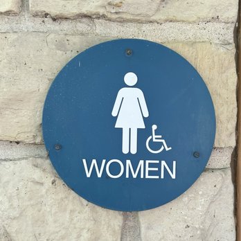 Promontory Point - Chicago Park District - Bathroom - Parks Near Me - Chicago, Illinois Promontory Point - Chicago Park District - Bathroom - Parks Near Me - Chicago, Illinois
