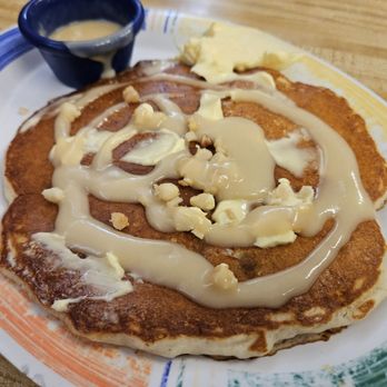 Tasty Crust Restaurant - Banana Mac Nut Short Stack - Breakfast & Brunch Near Me - Wailuku, Hawaii