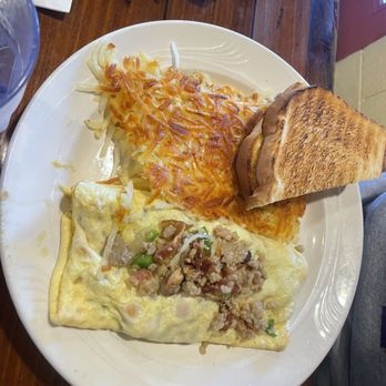 Brail's Restaurant - brail's omelette - American Near Me - Eugene, Oregon