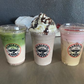 Mariachi Bakery - HORCHATA MATCHA TEA LATTE, COOKIES & CREAM FRAPPE, fresa FRESAS CON CREMA LATTE - Bakeries Near Me - Norwalk, California