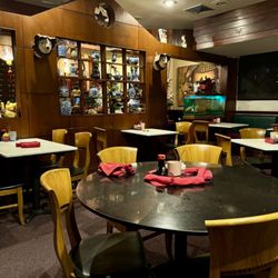 Hunan Lion - Inside