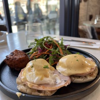 Terravita - Eggs Benedict - New American Near Me - Edgewater, New Jersey Terravita - Eggs Benedict - New American Near Me - Edgewater, New Jersey