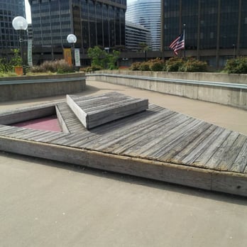 Gateway Park - Parks Near Me - Arlington, Virginia