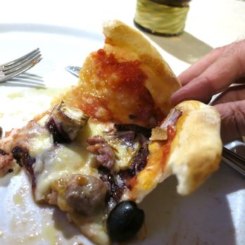 Osteria Le Delizie - every bite luscious, even glistening and succulent at the superb crust - Pizza Near Me - Rimini, RN