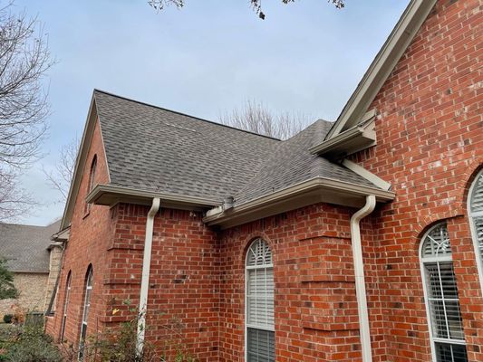 First Response Roofers Logo