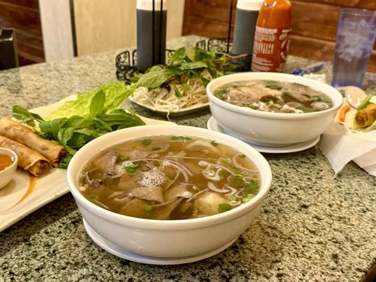 Pho Saigon 8 by null