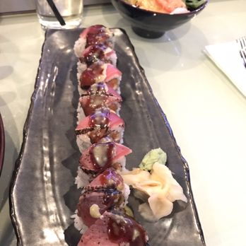 Kabuto - Tuna Amazing roll...it was pretty amazing. - Sushi Bars Near Me - Rockville, Maryland Kabuto - Tuna Amazing roll...it was pretty amazing. - Sushi Bars Near Me - Rockville, Maryland