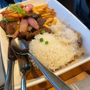 Limón - Saltado Mar y Tierra - Peruvian Near Me - Walnut Creek, California Limón - Saltado Mar y Tierra - Peruvian Near Me - Walnut Creek, California