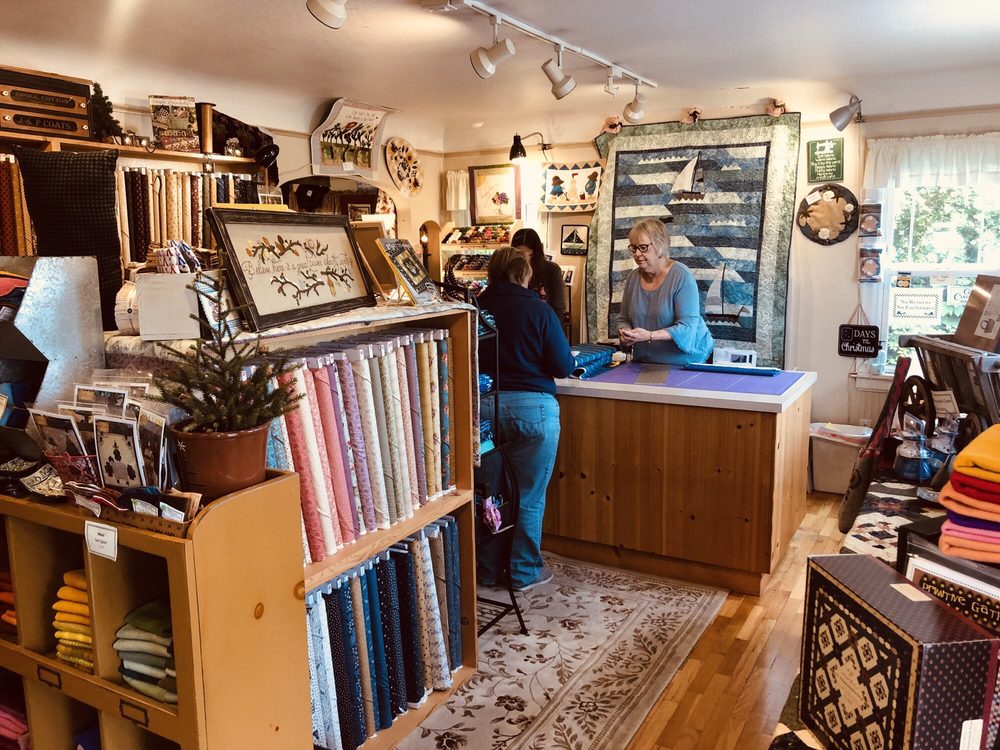 CARRIAGE COUNTRY QUILTS 12 Reviews 22214 Marine View Dr S, Des