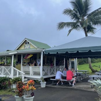 What's Shakin' - Cute exterior! - Breakfast & Brunch Near Me - Pepeekeo, Hawaii