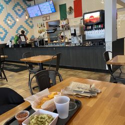 Taco Maya - Ordering dinning area